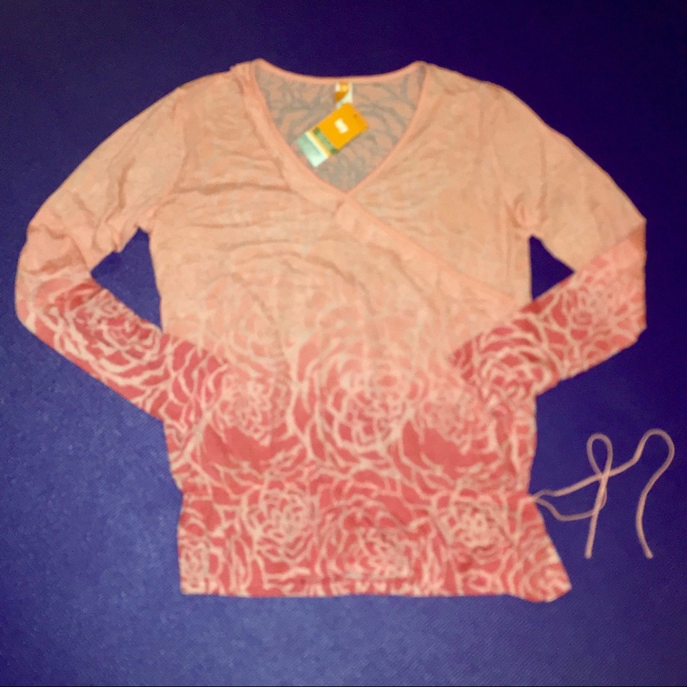 Lucy Yoga Top